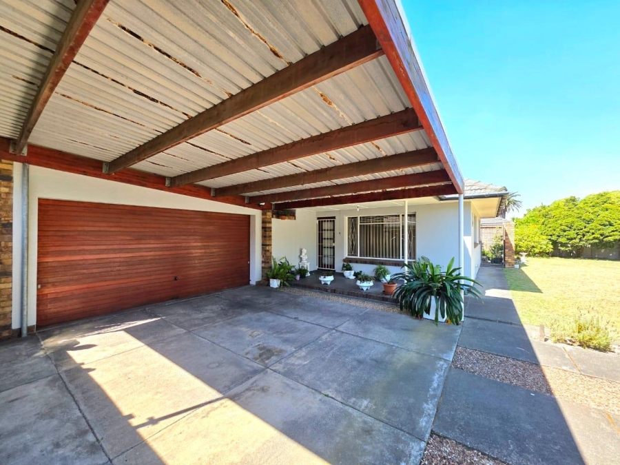 3 Bedroom Property for Sale in Thornton Western Cape